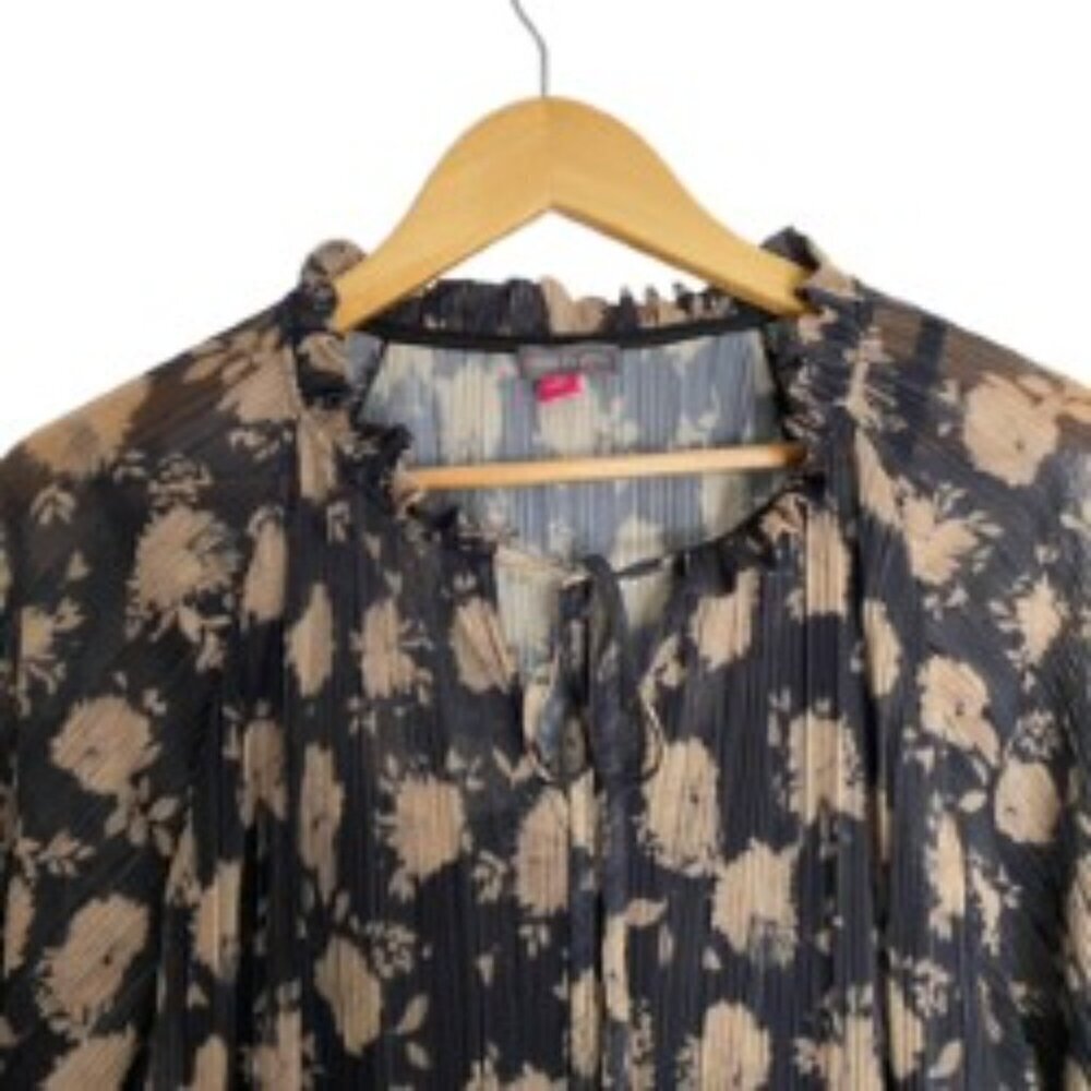 Vince Camuto Printed Ruffle Neck Tie Blouse Medium - Picture 5 of 5